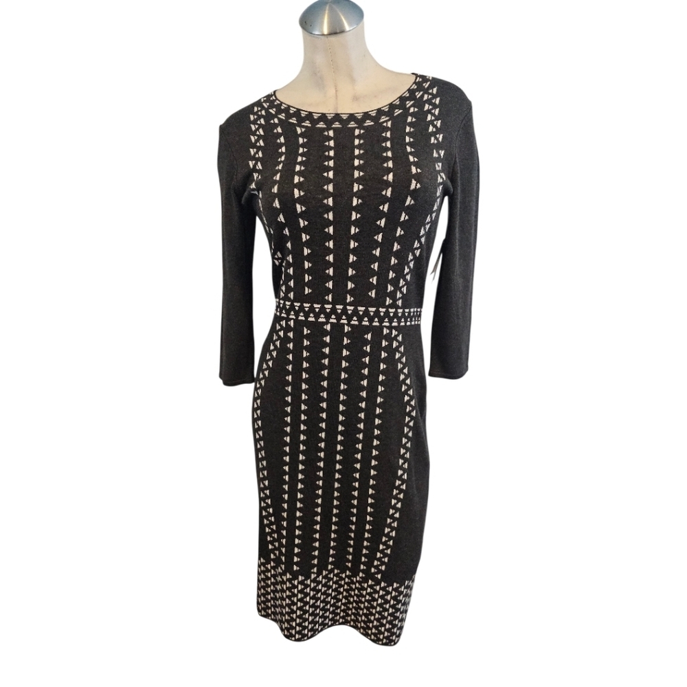 Danny & Nicole Size M Gray Off White Knit Sweater Dress